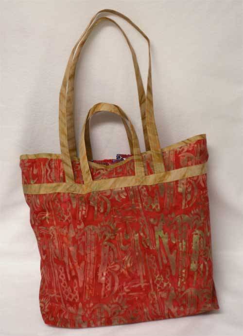 Free Bag Pattern and Tutorial - Show and Tell Tote Bag