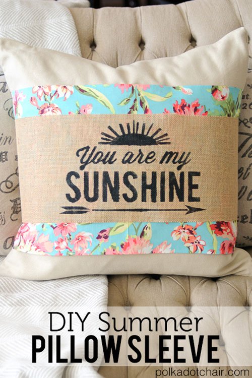 DIY Summer Pillow Sleeve - Free Sewing Tutorial